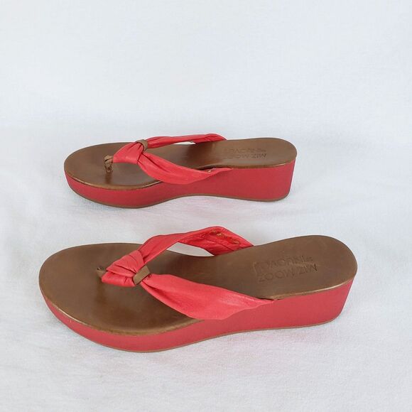Miz Mooz Leather Thong Sandals Platform Wedge Womens 40 Red-Orange Boho Resort - Picture 1 of 10